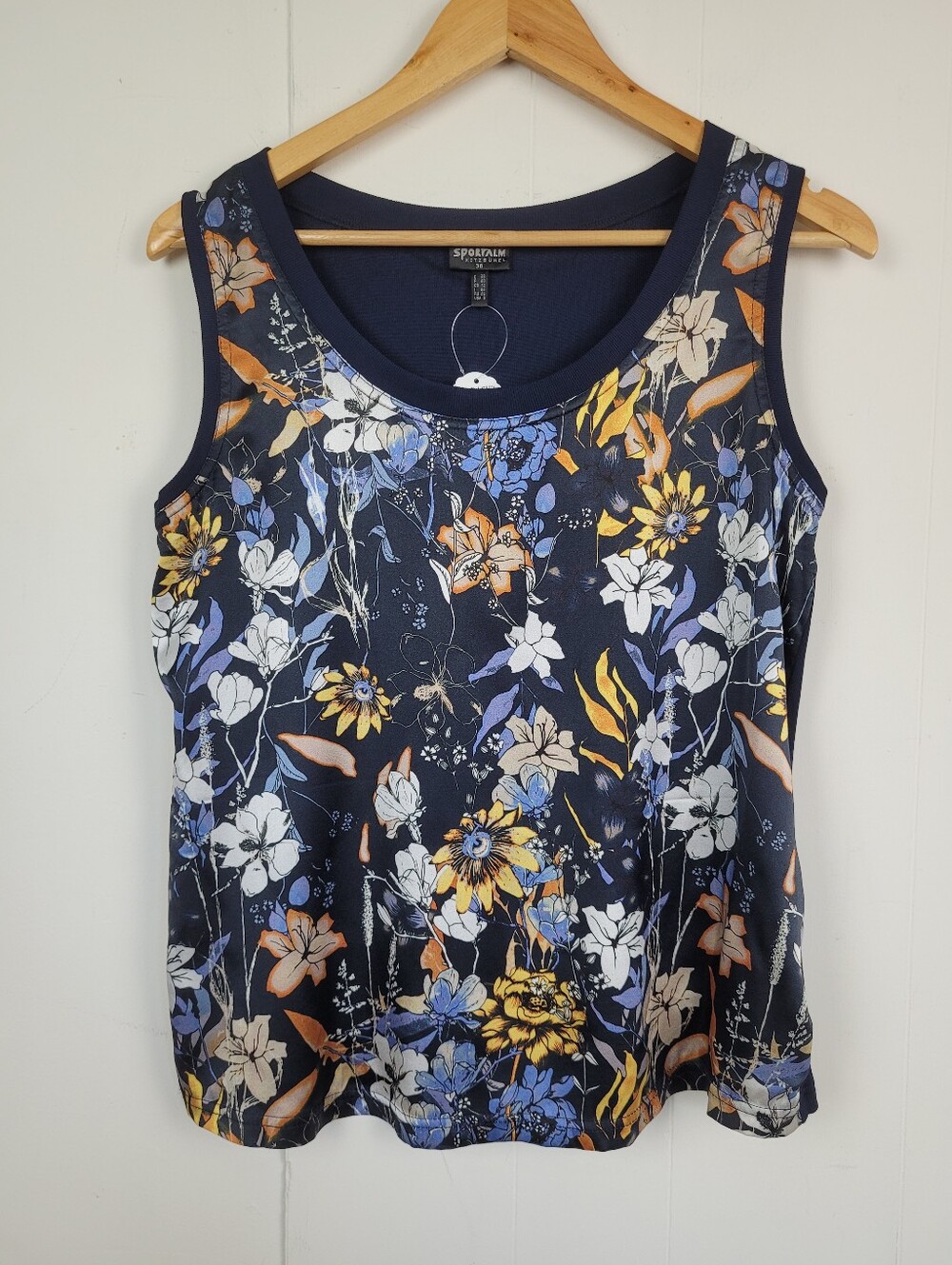 Sportalm Kitzbühel Size 8 Navy Floral Silk Blend Tank Top